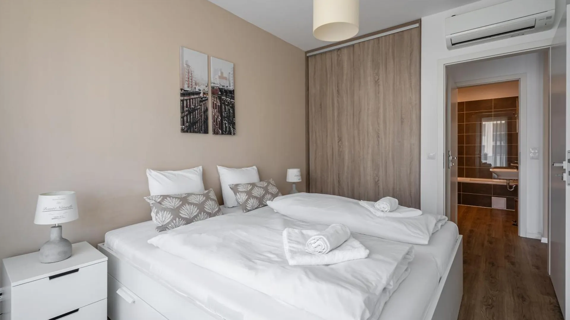 Corvex Apartment With Balcony 布达佩斯